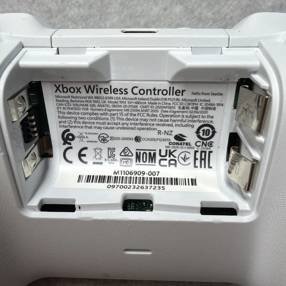 Microsoft Xbox One Series X S Wireless Controller White 1914 TESTED No Battery